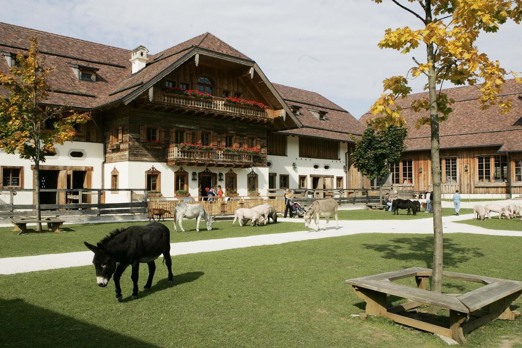 Hotel Landgasthof Altwirt Seeham Eksteriør bilde